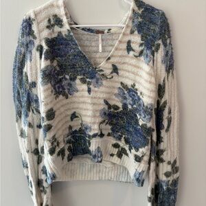Floral Blue V-Neck Women's Sweater - Soft Knit
